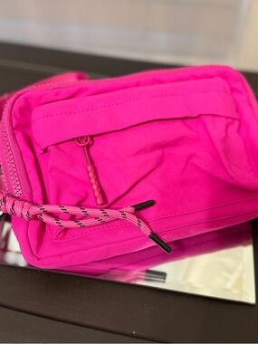 Iris & Rainbow Vibrant Hot Pink Multi Pocket Crossbody Bag Brand New with tags
